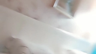 光头哥,手机选妹200块包夜大波妹自己干完溜了让兄弟上