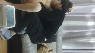 学生们用肛交玩具独自自慰